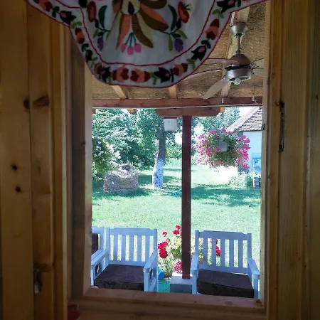 Imanje Sa Bazenom Casa de Férias *