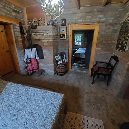 Case de vacanță Imanje Sa Bazenom