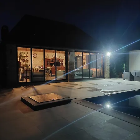 Σπίτι διακοπών Imanje Sa Bazenom *